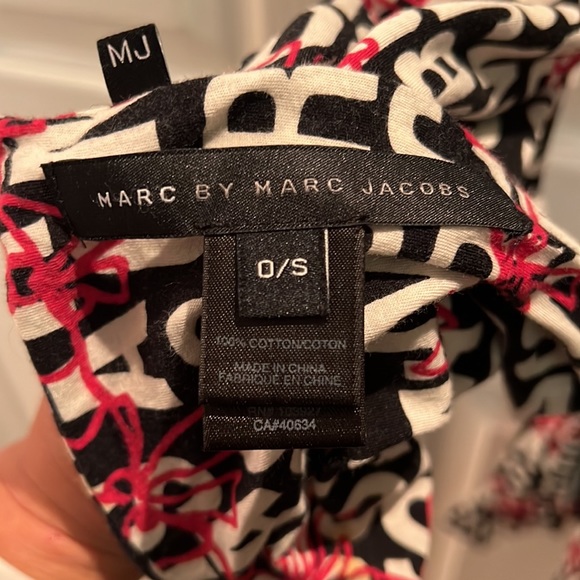 Marc by Marc Jacobs Monogram Scarf - Picture 4 of 4